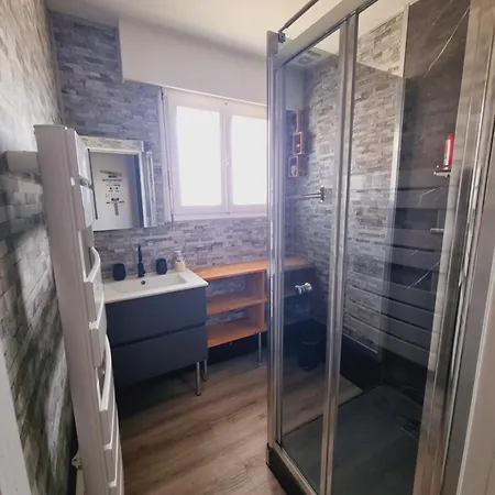 Sainte Cecile: 2ch 6/7 Pers *