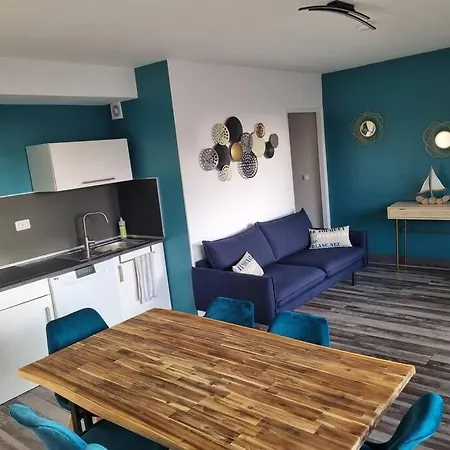 Sainte Cecile: 2ch 6/7 Pers Apartment